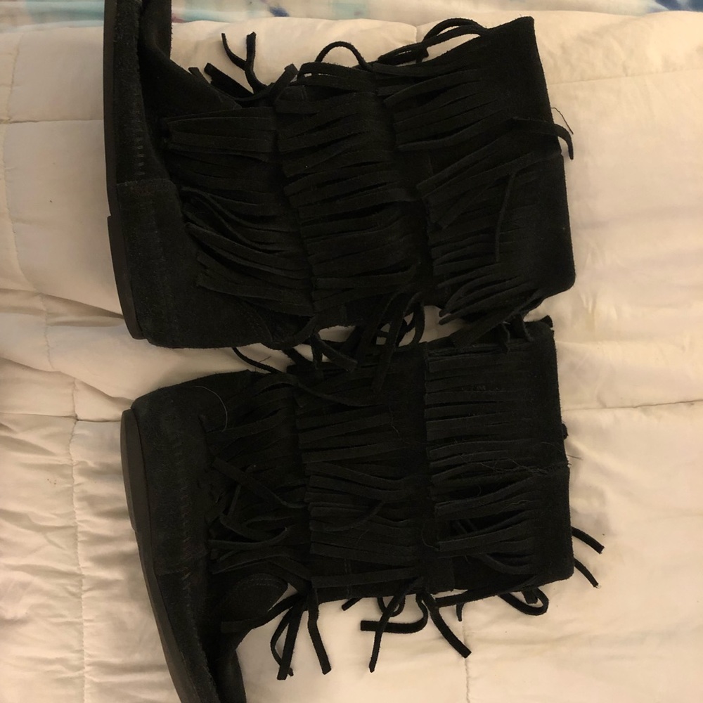 Black Minnetonka Boots